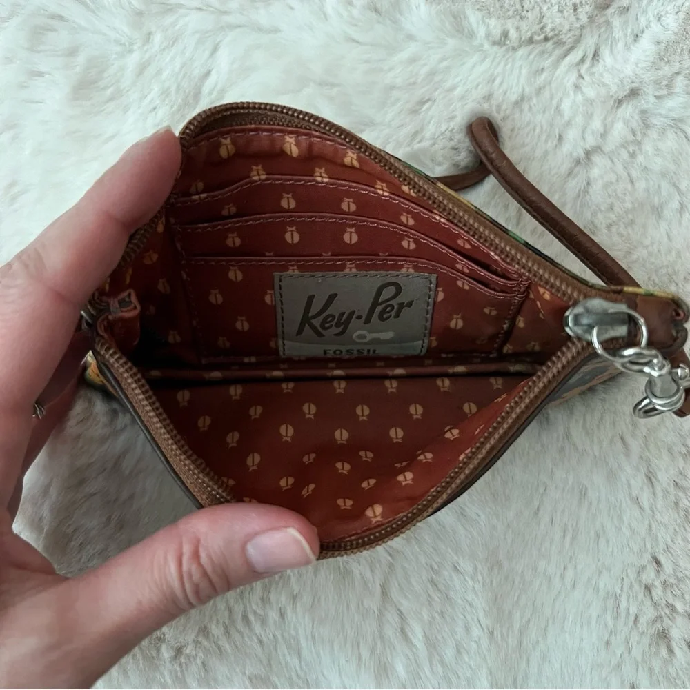 FOSSIL Key Per floral print and brown leather wristlet